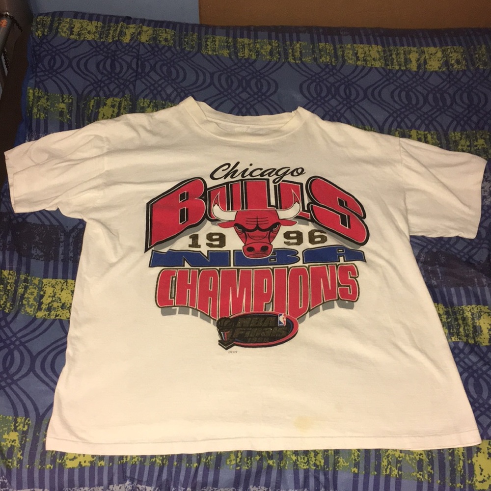 Bulls championship tee